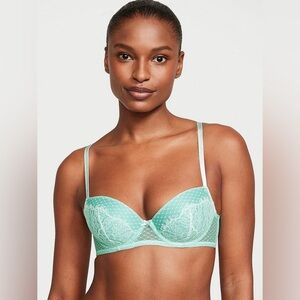 Victoria’s Secret Dream Angels Lace Lightly Lined Demi Bra, 38 DDD (F)